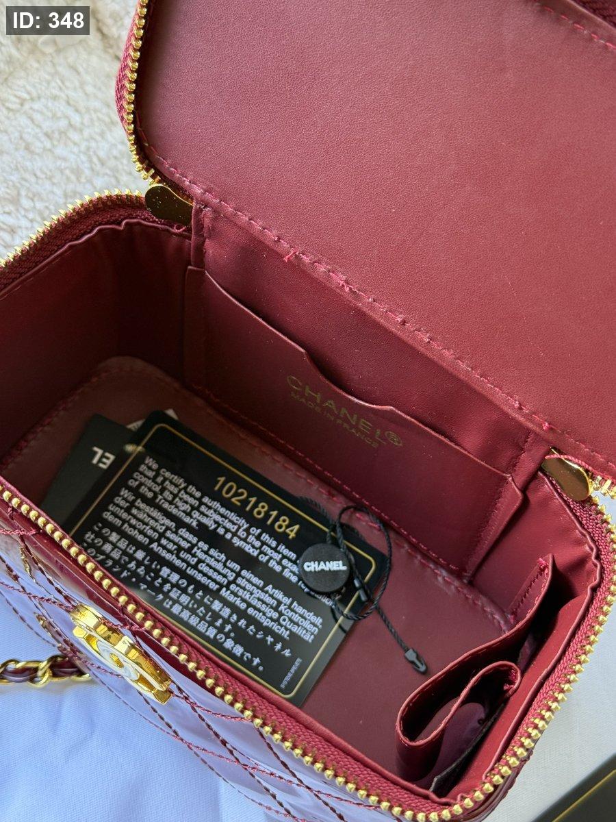 شنطة - Chanel vanity case bag / شامل علبة
