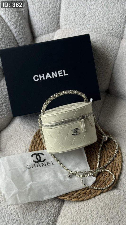 شنطة - chanel makeup bag Cylinder كواليتي ماستر
