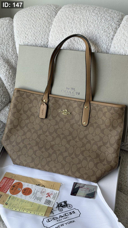 شنطة -coach reversible tote / شامل بوكس كواليتي ماستر