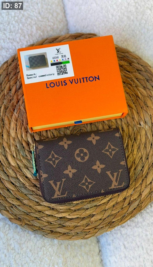 جزدان - LV Small zip around / شامل علبة كوبي ماستر