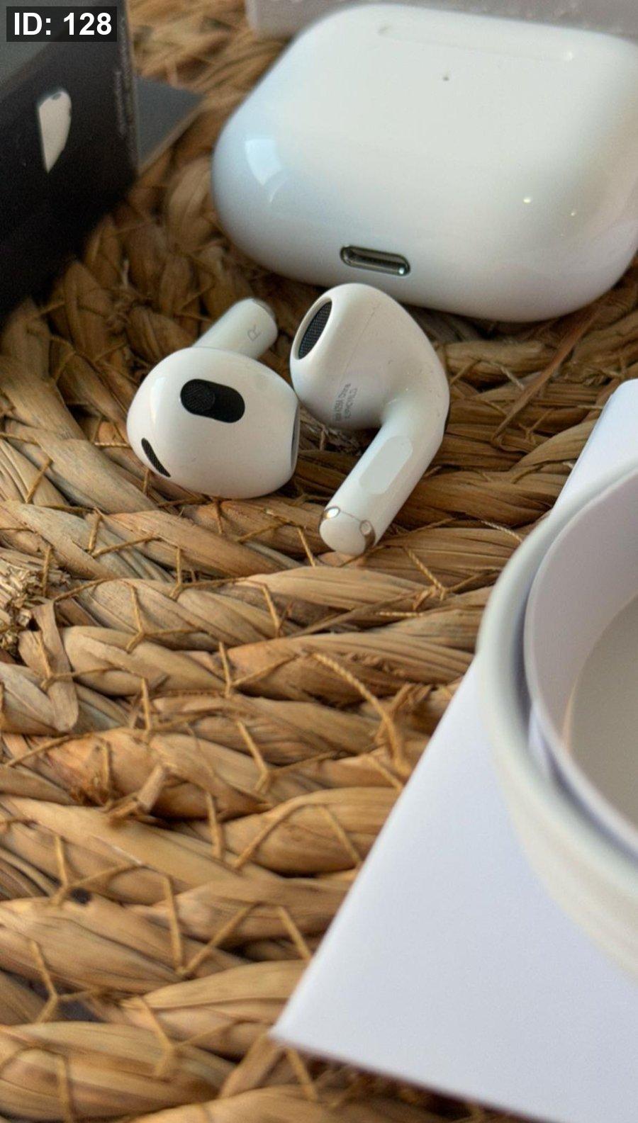 AIRPODS 3 كواليتي ماستر مختوم / مع كل سماعة بيت حماية هدية