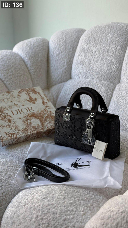 شنطة - Lady Dior زرقون