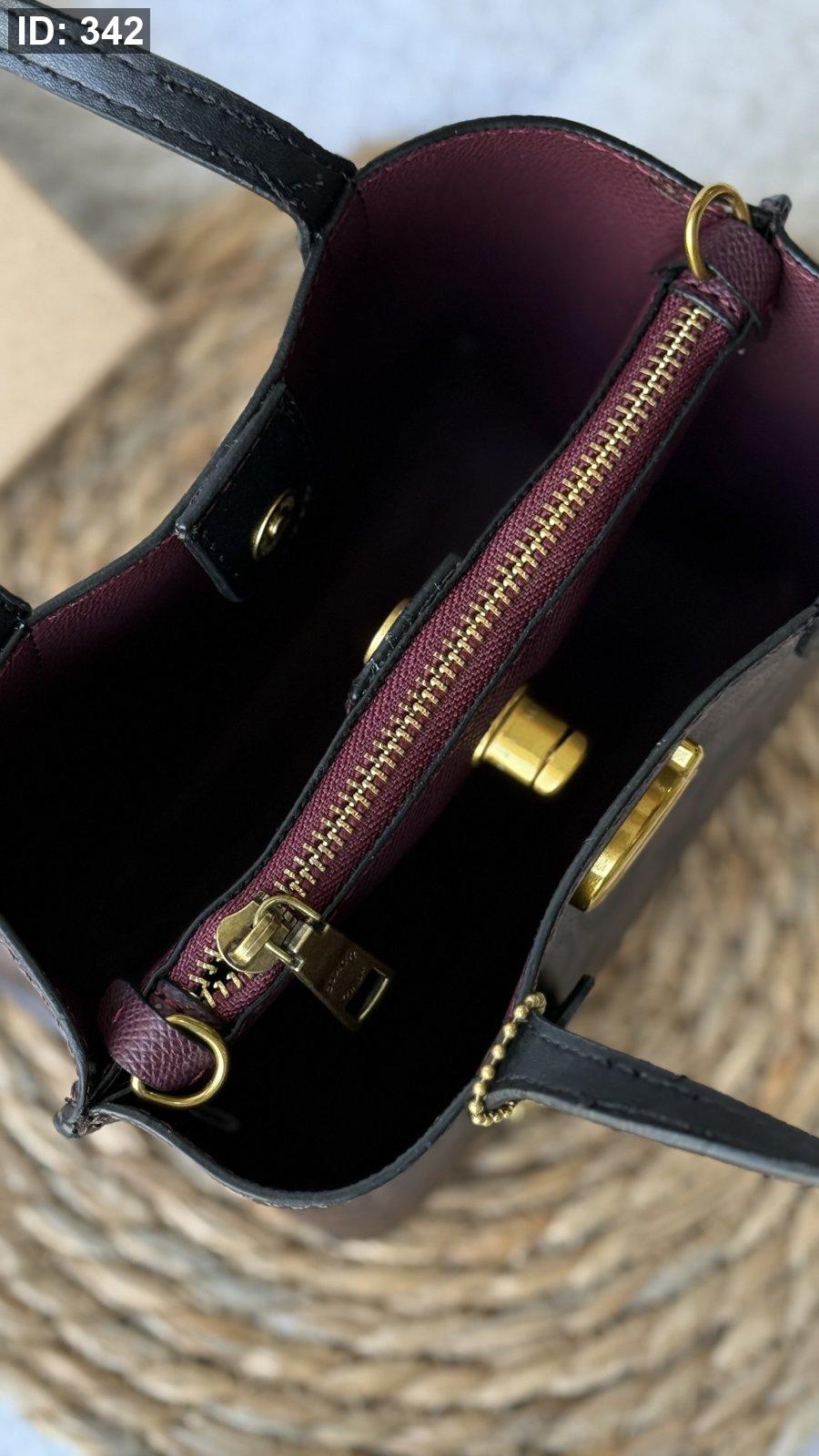 شنطة - Coach willow tote bag 18 / شامل علبة كواليتي ماستر