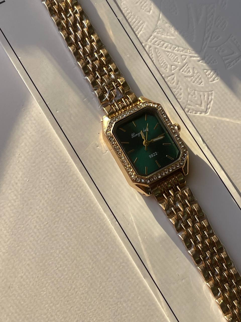ساعة بديل كارتير ✨