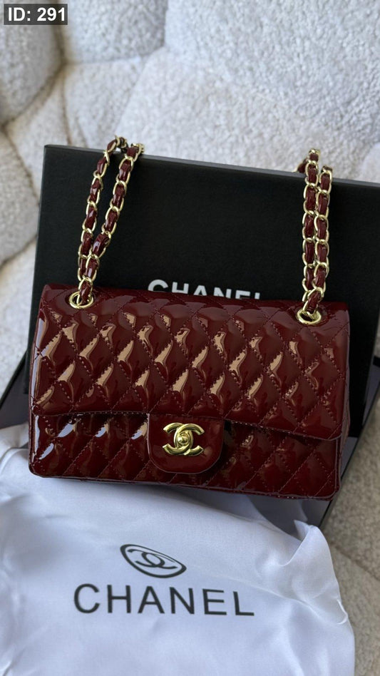 شنطة - CHANEL CLASSIC / شامل علبة