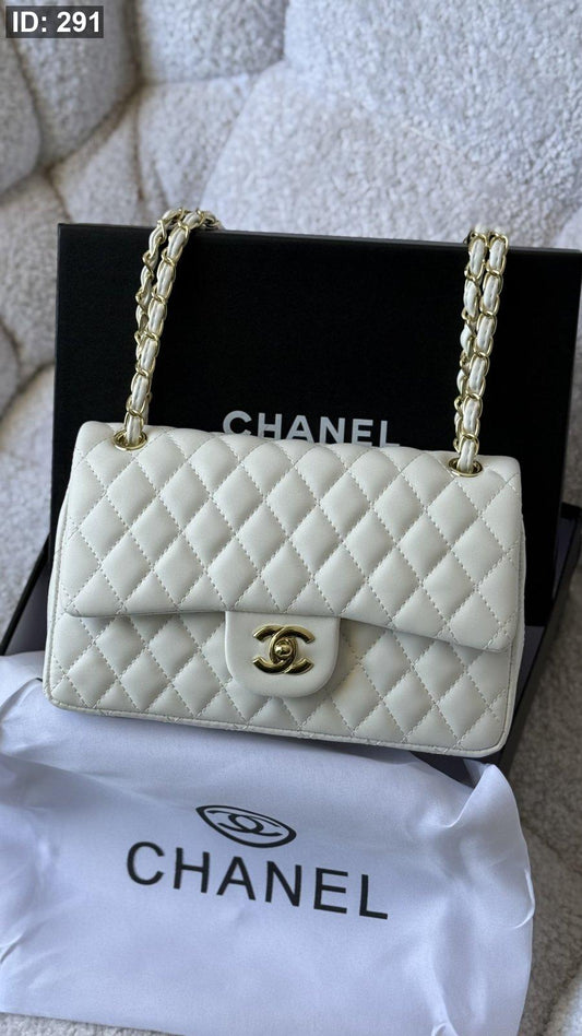شنطة - CHANEL CLASSIC / شامل علبة
