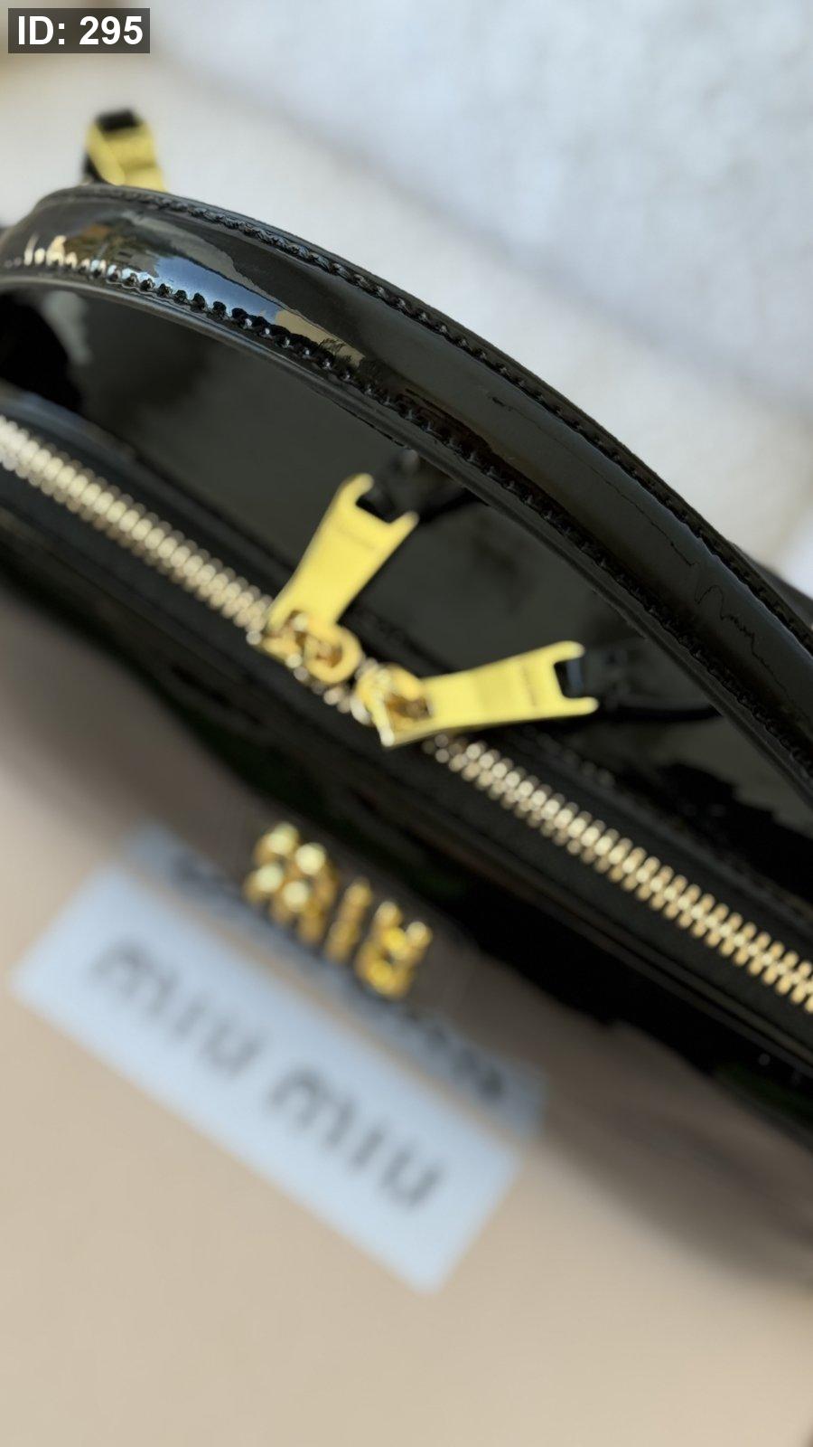شنطة - Miu Miu Arcadie patent leather / شامل علبة كواليتي ماستر