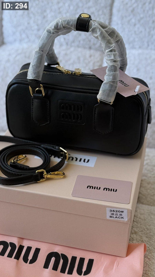 شنطة - MIU MIU Arcadie leather bag / شامل علبة كواليتي ماستر