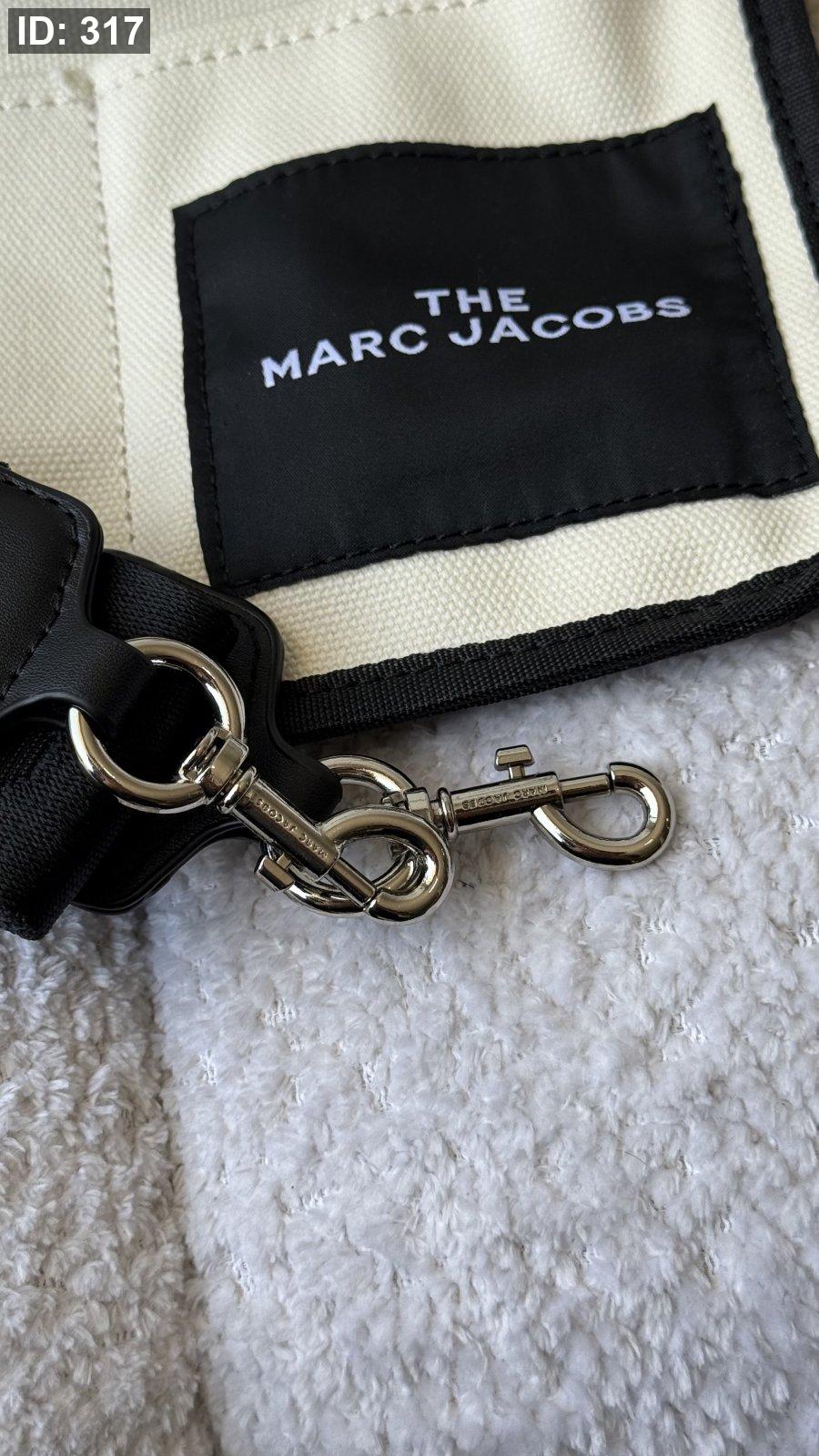 شنطة - MARC JACOBS MEDIUM SIZE قاعدة 30 سم