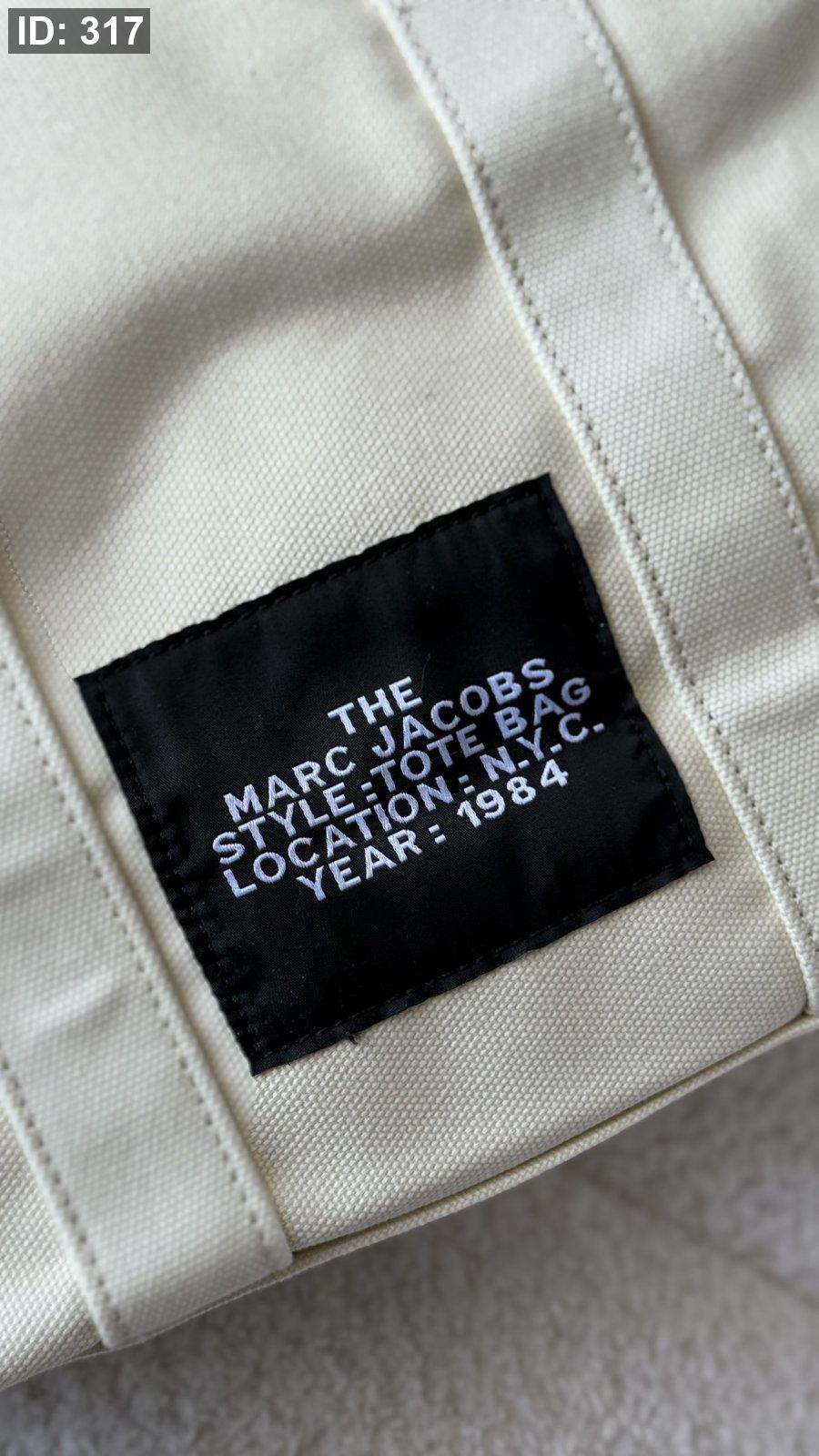 شنطة - MARC JACOBS MEDIUM SIZE قاعدة 30 سم