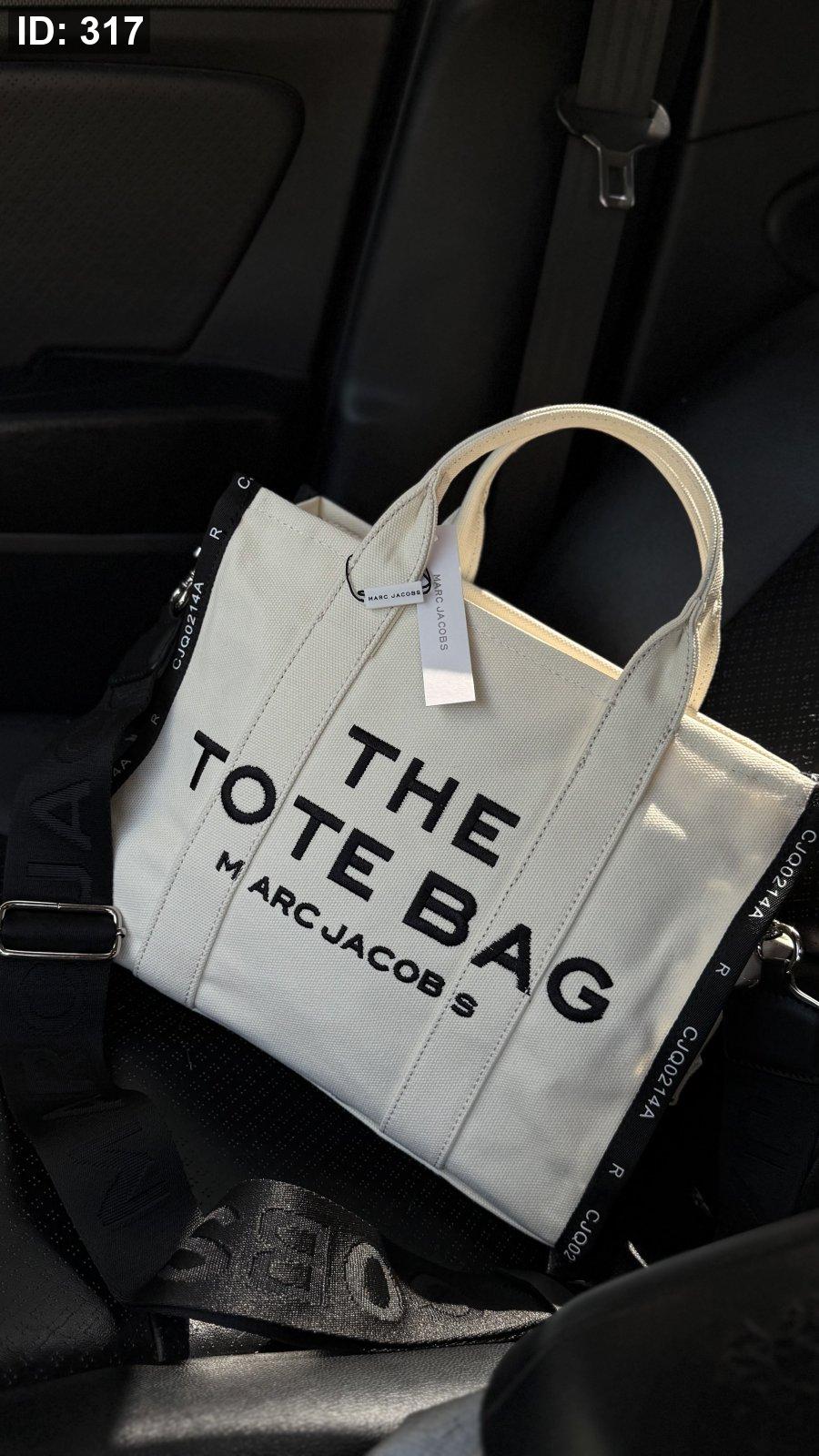 شنطة - MARC JACOBS MEDIUM SIZE قاعدة 30 سم