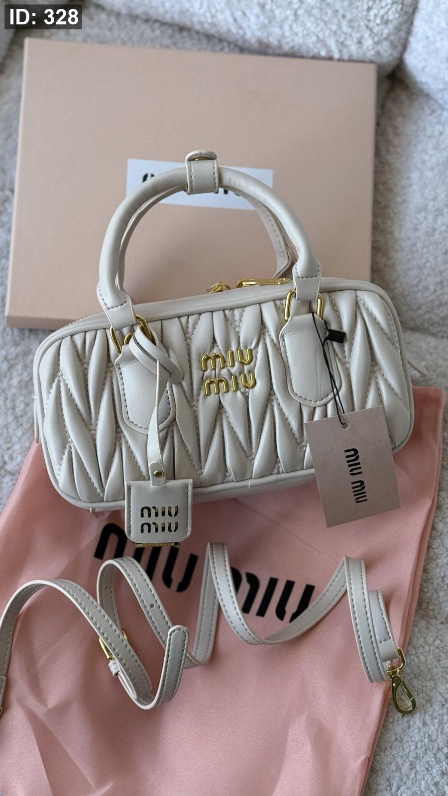 شنطة - Miu Miu Arcadie Matelassé leather / شامل العلبة قاعدة 20 سم / كواليتي ماستر