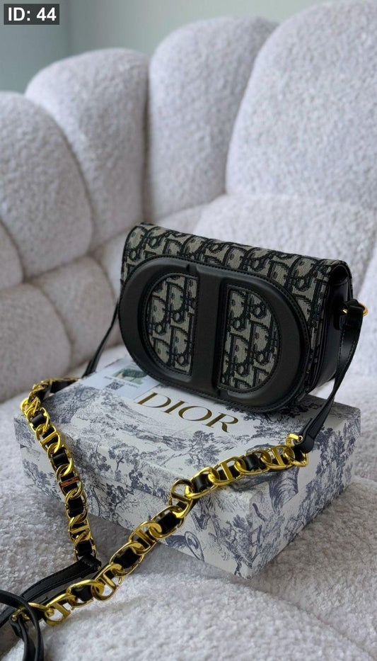 شنطة - DIOR كروس