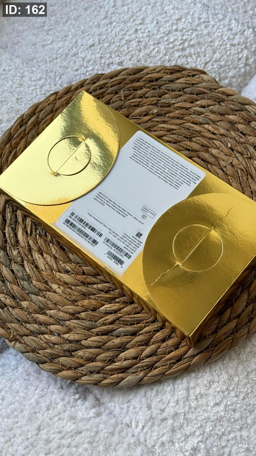 APPLE WATCH ULTRA2 / GOLD