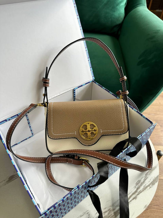 Tory Burch bag/ ماستر شامل البوكس الخاص فيها